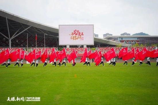 此前国米为泽林斯基开出了一份为期3年、年薪450万欧元的合同，而那不勒斯主席德劳伦蒂斯无意匹配国米方面的合同报价。